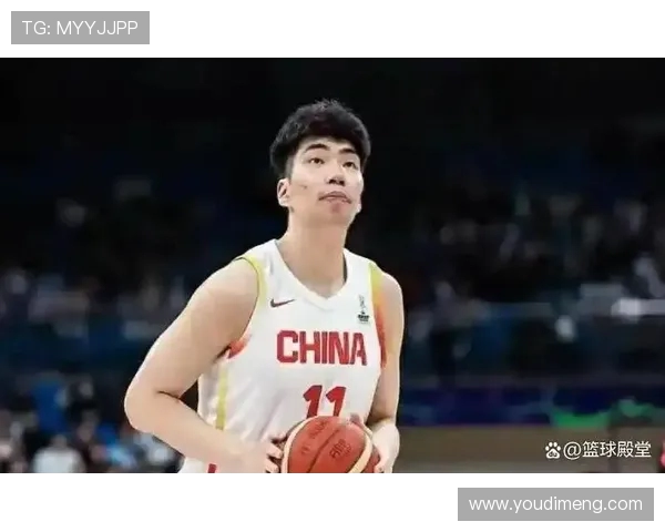 余嘉豪谈杨瀚森入选既惊喜又诧异直言想到被选中却没料顺位靠前 余嘉豪谈杨瀚森入选既惊喜又诧异直言想到被选中却没料顺位靠前